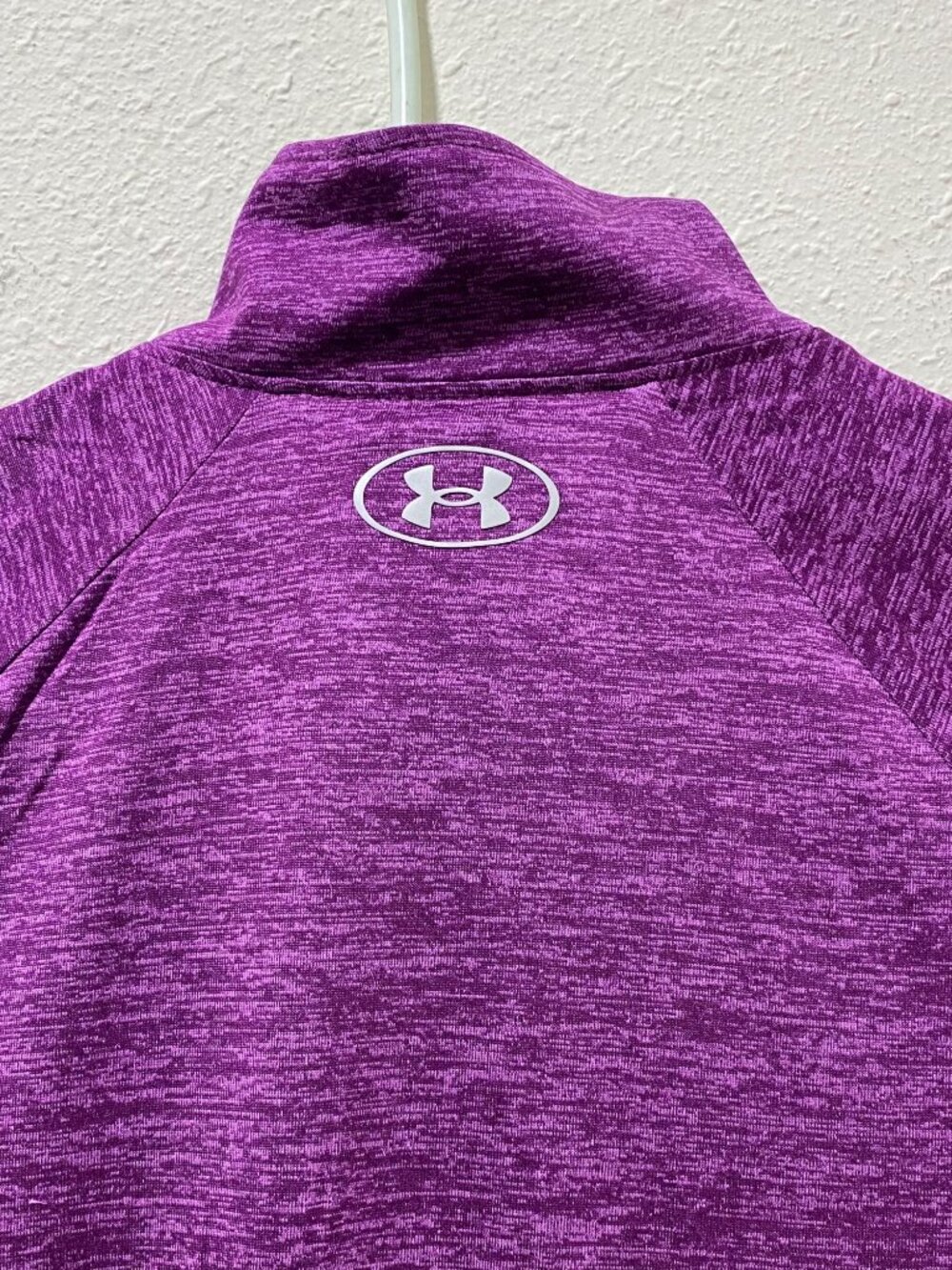 Under Armour Women Small HeatGear 1/4 Zip Pullover Purple Activewear - Picture 4 of 10